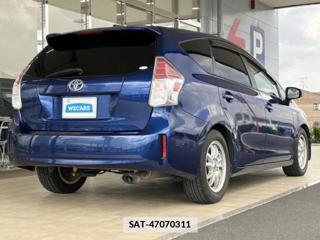 Toyota PRIUS ALPHA 2013-06 7822115-2