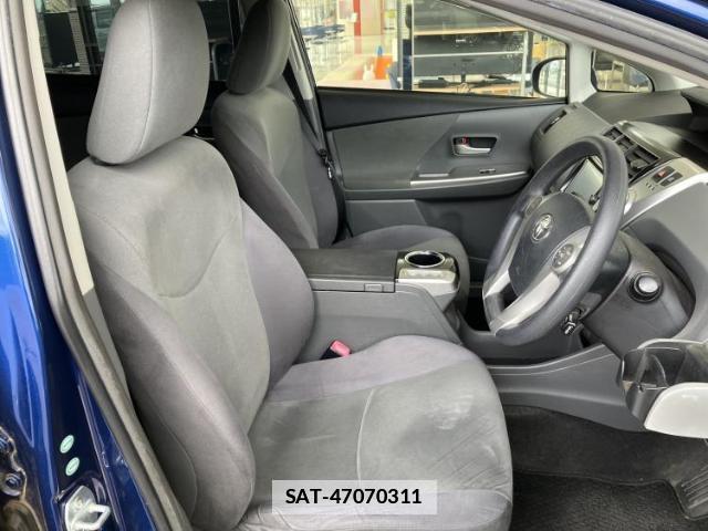 Toyota PRIUS ALPHA 2013-06 7822115-3