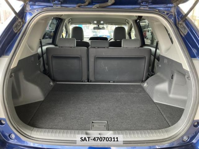 Toyota PRIUS ALPHA 2013-06 7822115-7