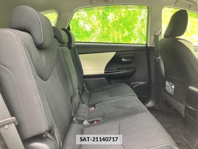 Toyota PRIUS ALPHA 2017-10 7822208-4