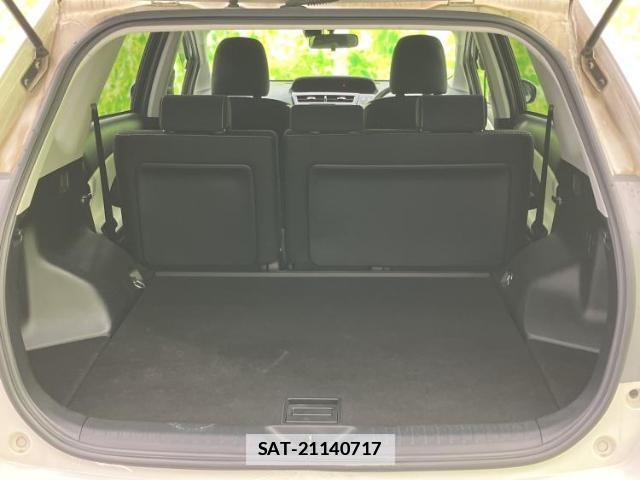 Toyota PRIUS ALPHA 2017-10 7822208-7