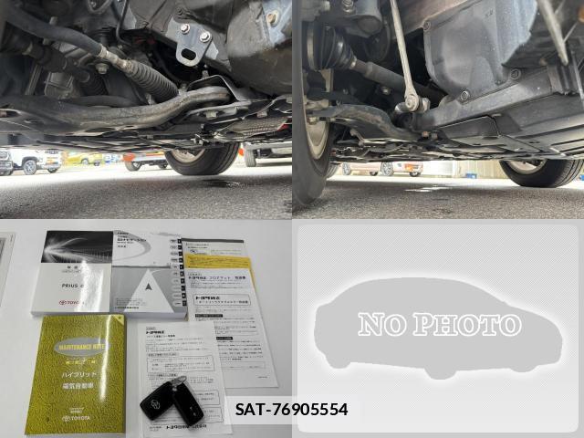 Toyota PRIUS ALPHA 2014-06 7822864-19