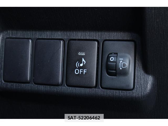 Toyota PRIUS ALPHA 2015-11 7822873-19