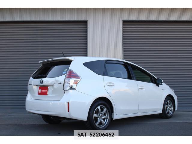 Toyota PRIUS ALPHA 2015-11 7822873-2