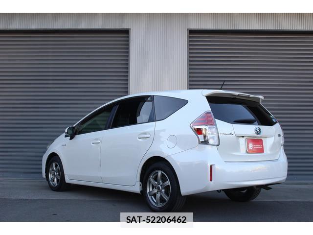 Toyota PRIUS ALPHA 2015-11 7822873-3