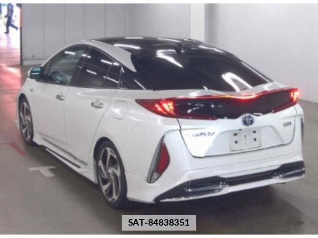 Toyota PRIUS PHV 2017-06 7811430-1