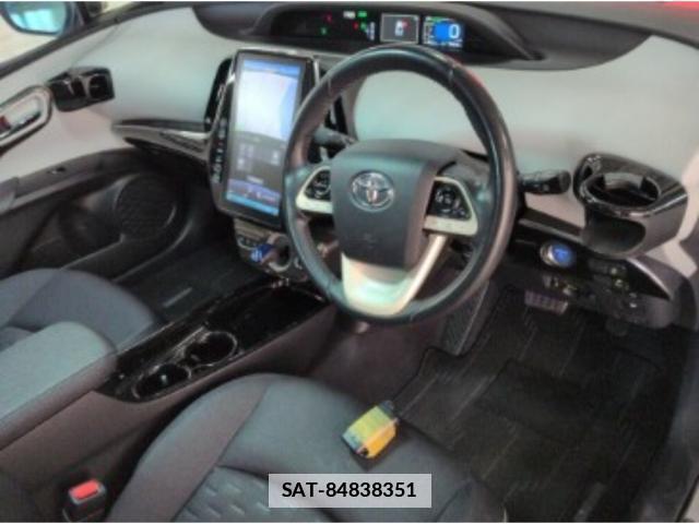 Toyota PRIUS PHV 2017-06 7811430-2