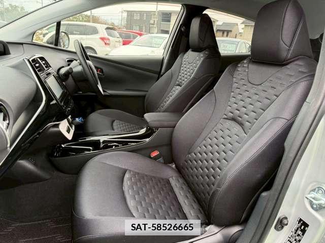 Toyota PRIUS PHV 2019-01 7812695-13