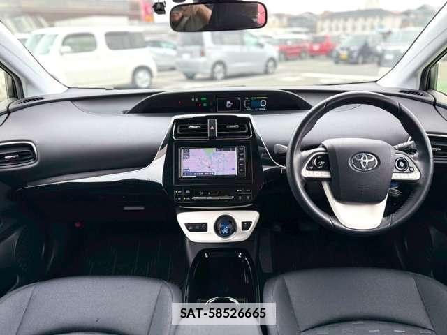 Toyota PRIUS PHV 2019-01 7812695-3