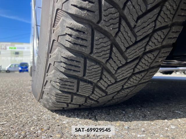 Toyota PRIUS PHV 2018-11 7812885-13