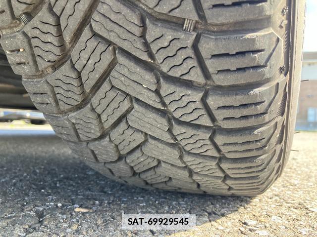 Toyota PRIUS PHV 2018-11 7812885-15