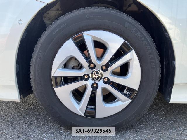 Toyota PRIUS PHV 2018-11 7812885-18
