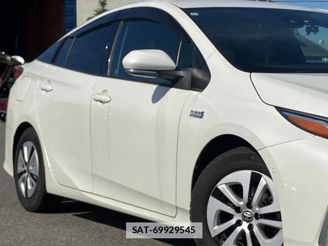 Toyota PRIUS PHV 2018-11 7812885-2