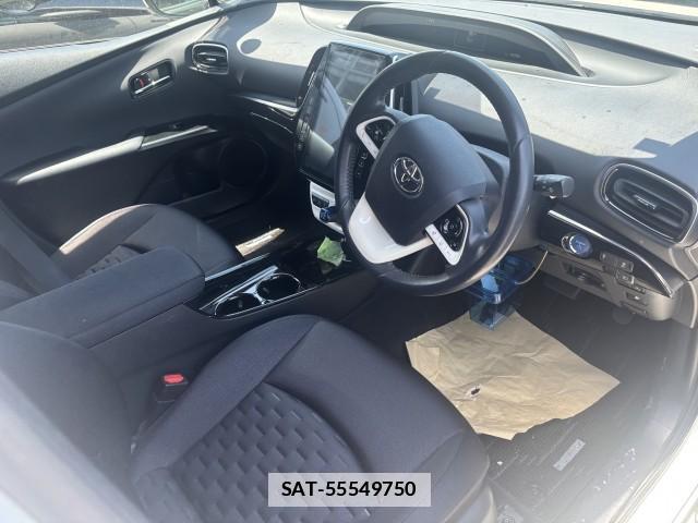 Toyota PRIUS PHV 2017-10 7813440-10