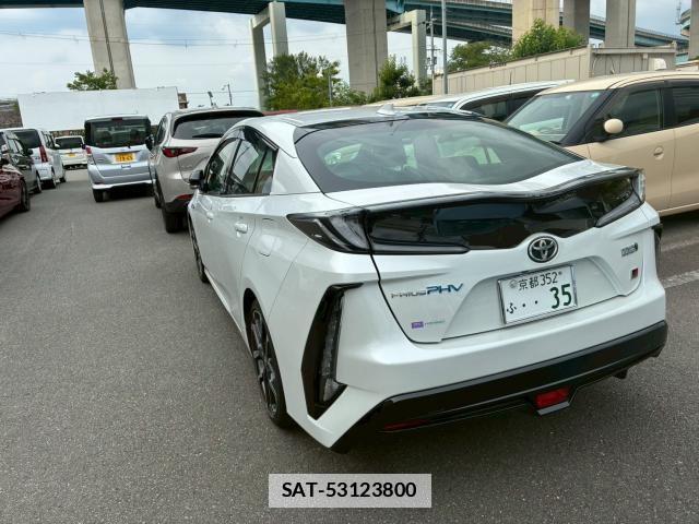Toyota PRIUS PHV 2022-05 7813586-1