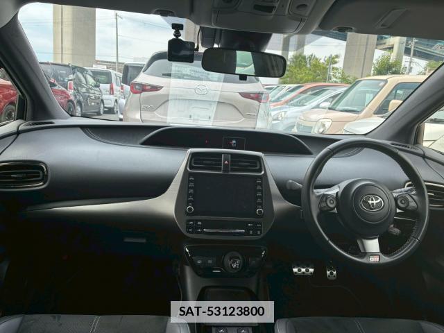 Toyota PRIUS PHV 2022-05 7813586-5