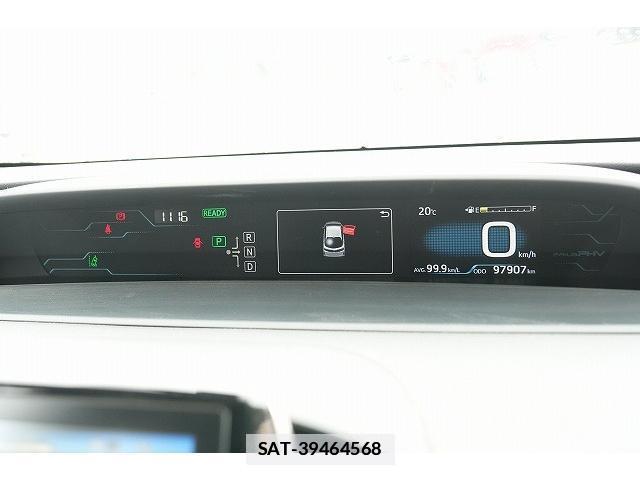 Toyota PRIUS PHV 2017-06 7815762-11