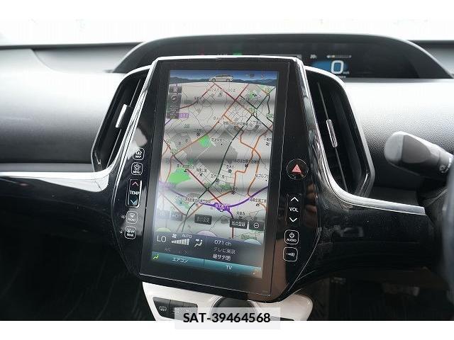 Toyota PRIUS PHV 2017-06 7815762-14