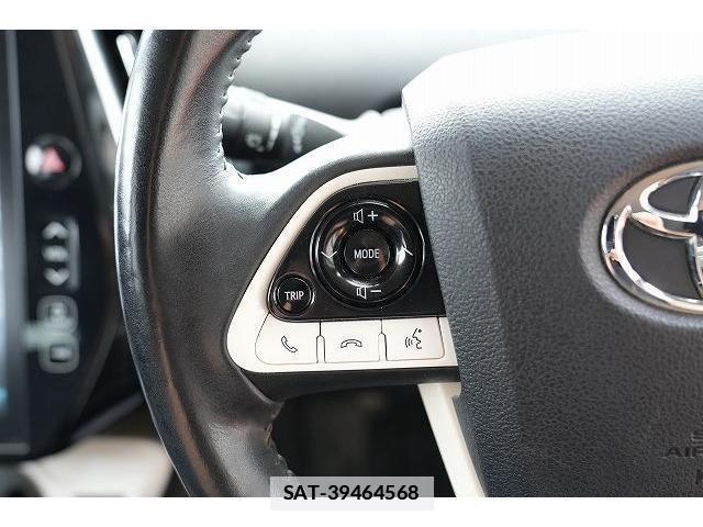 Toyota PRIUS PHV 2017-06 7815762-3