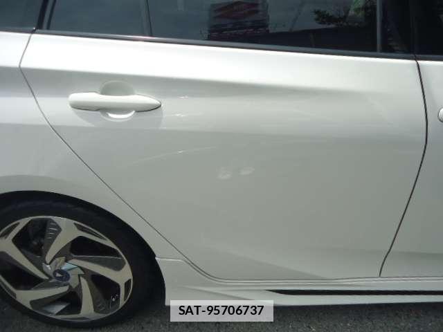 Toyota PRIUS PHV 2017-02 7820010-11