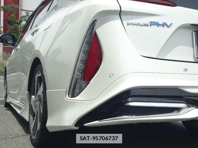 Toyota PRIUS PHV 2017-02 7820010-7