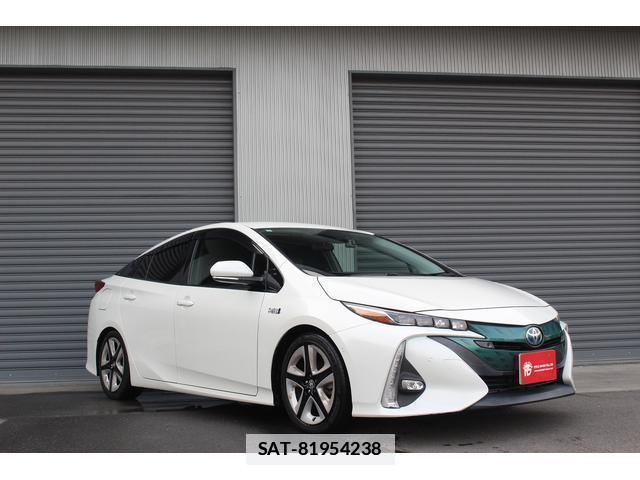 Toyota PRIUS PHV 2017-11 7822872-1