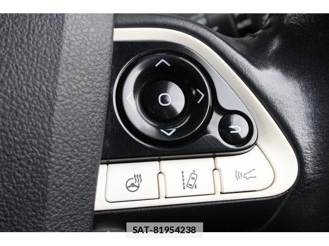Toyota PRIUS PHV 2017-11 7822872-15