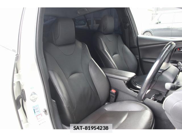Toyota PRIUS PHV 2017-11 7822872-6