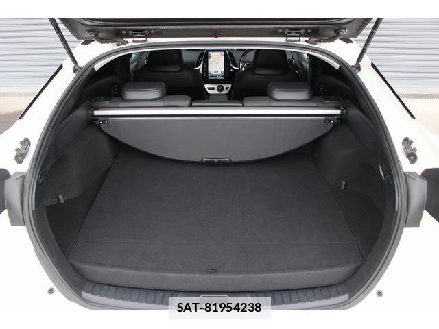 Toyota PRIUS PHV 2017-11 7822872-8