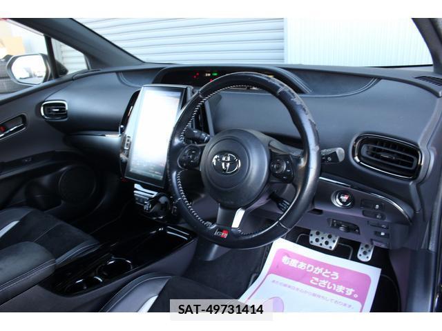 Toyota PRIUS PHV 2018-02 7822882-5