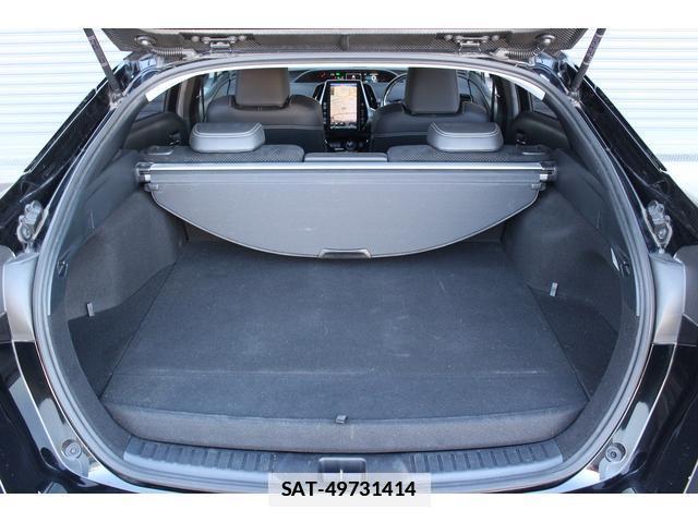 Toyota PRIUS PHV 2018-02 7822882-8