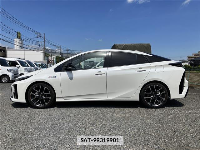 Toyota PRIUS PHV 2018-10 7823175-3