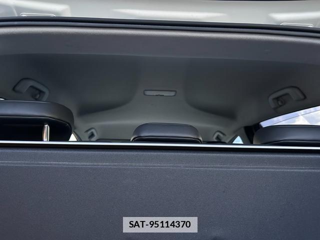Toyota PRIUS 2016-08 7811845-16