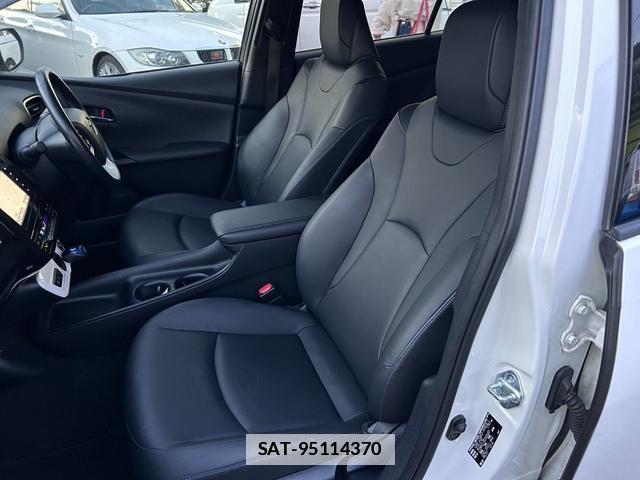 Toyota PRIUS 2016-08 7811845-5