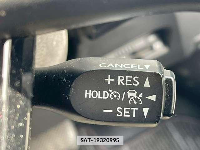 Toyota PRIUS 2020-10 7812467-11