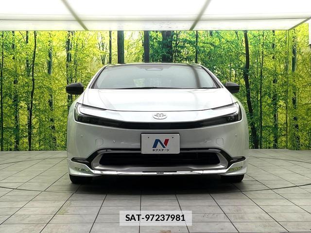 Toyota PRIUS 2023-07 7813318-13