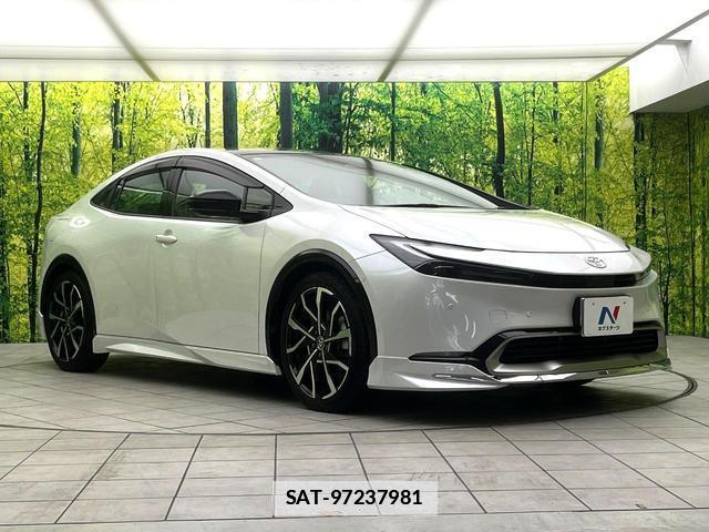 Toyota PRIUS 2023-07 7813318-15