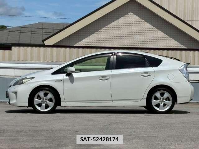 Toyota PRIUS 2012-09 7813368-2