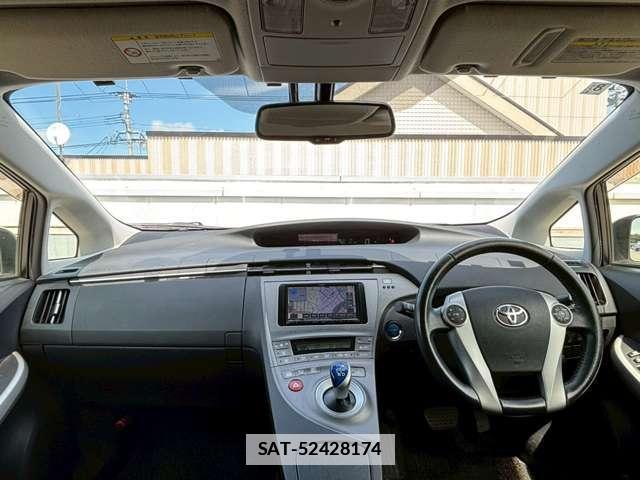 Toyota PRIUS 2012-09 7813368-4