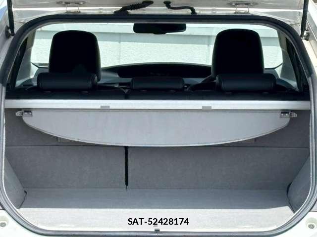 Toyota PRIUS 2012-09 7813368-9