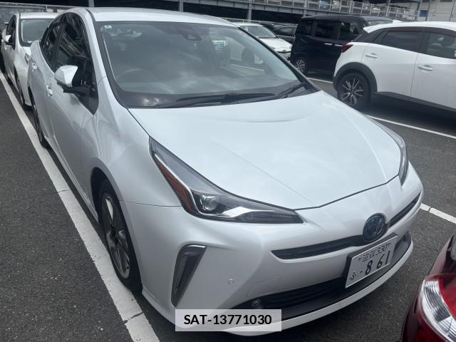 Toyota PRIUS 2020-08 7813435-1