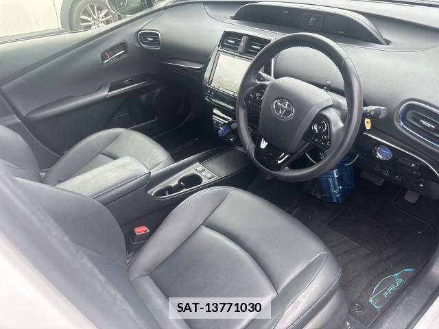 Toyota PRIUS 2020-08 7813435-8