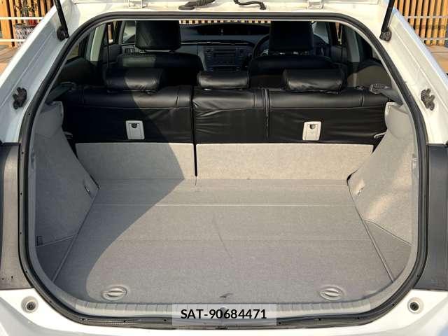 Toyota PRIUS 2010-05 7813794-18
