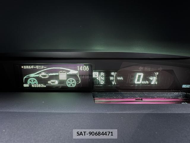 Toyota PRIUS 2010-05 7813794-8