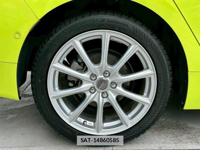 Toyota PRIUS 2016-05 7813884-4
