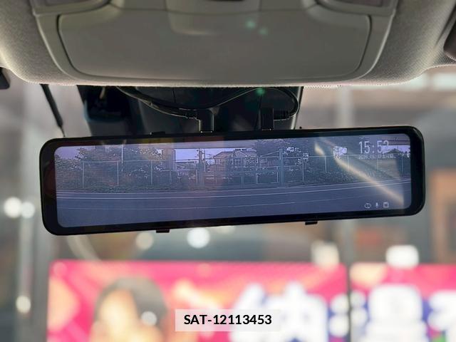 Toyota PRIUS 2017-09 7813887-2