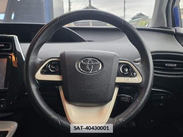 Toyota PRIUS 2016-03 7813945-3