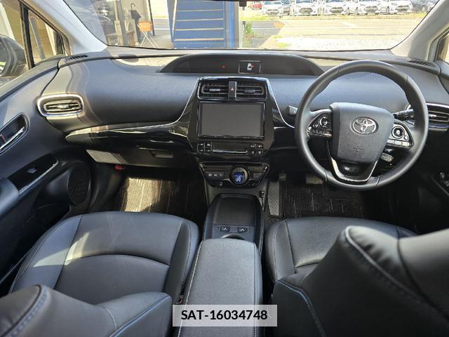 Toyota PRIUS 2020-06 7813957-1