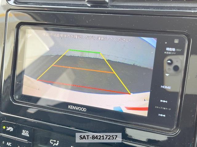 Toyota PRIUS 2017-06 7814337-3