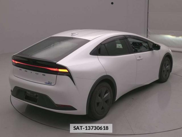 Toyota PRIUS 2024-02 7815243-1